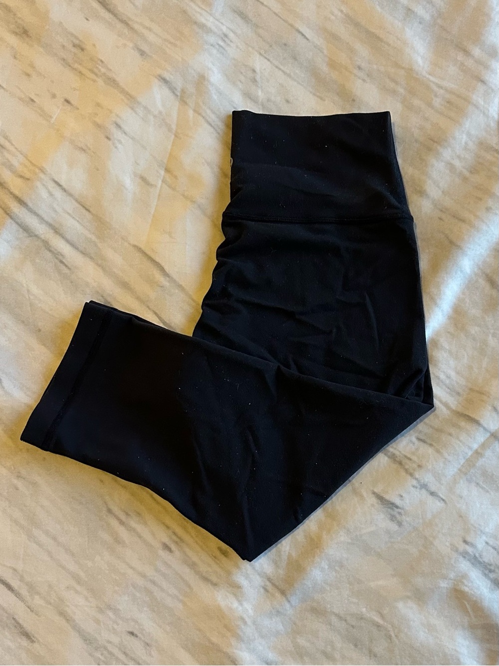 Lululemon Wunder Train High Rise Capri Leggings 6